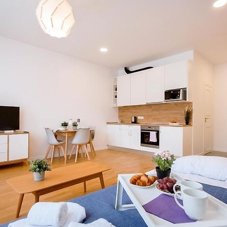 Residential Barona Apartments In Riga Centre Luaran gambar