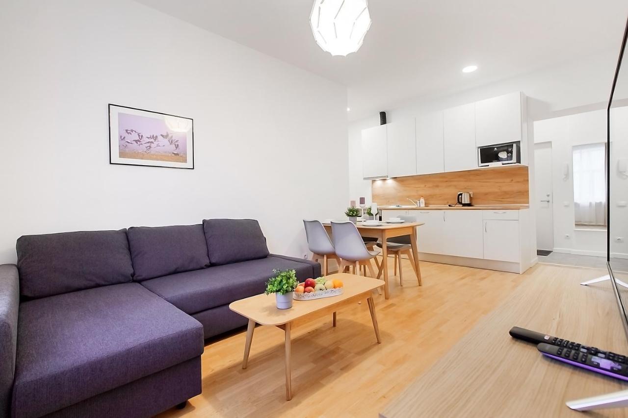 Residential Barona Apartments In Riga Centre Luaran gambar