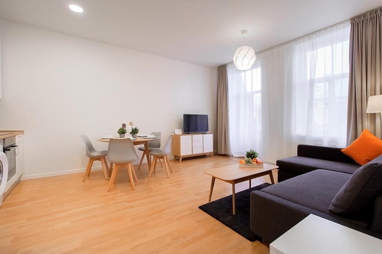 Residential Barona Apartments In Riga Centre Luaran gambar