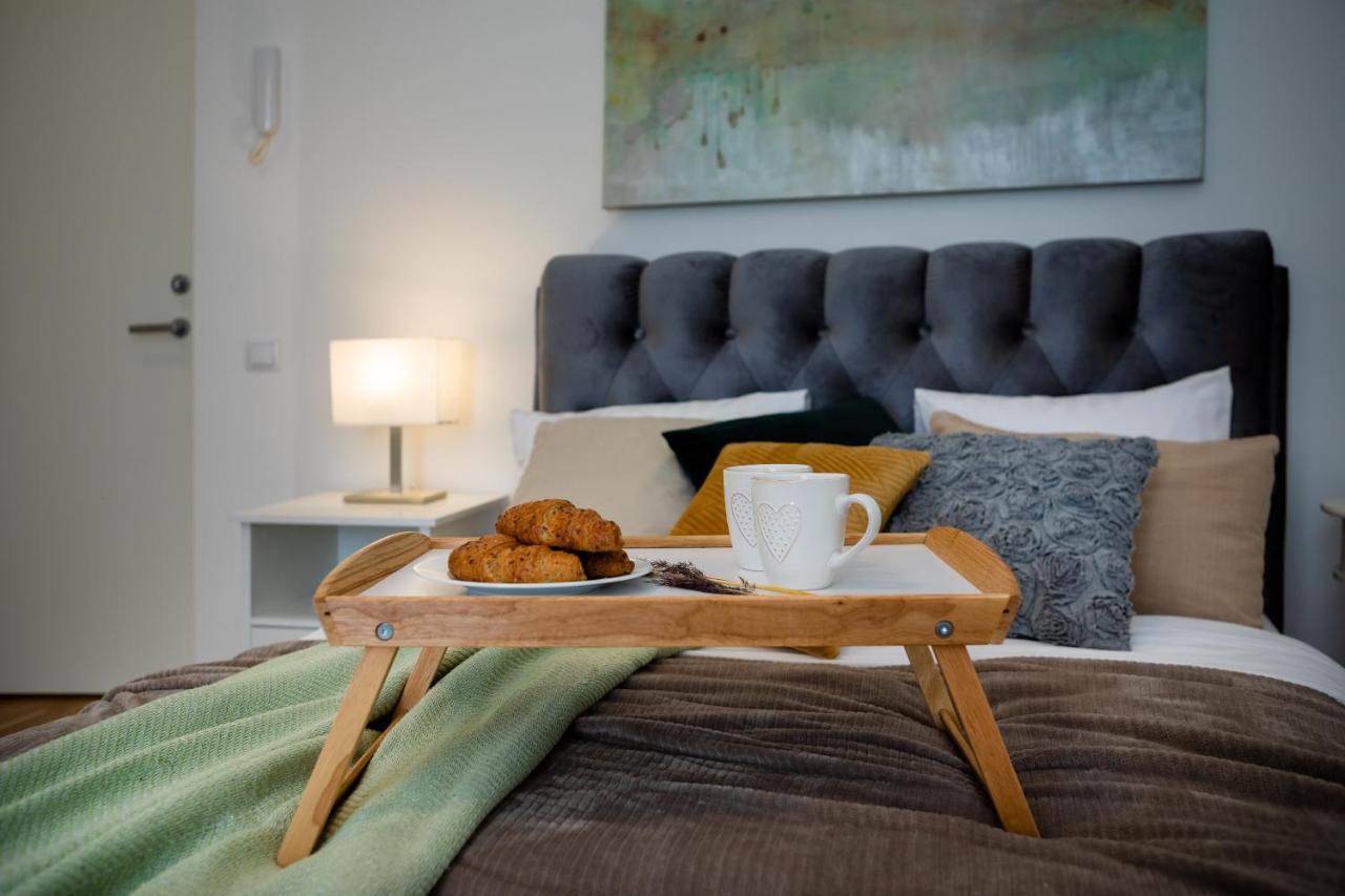 Residential Barona Apartments In Riga Centre Luaran gambar